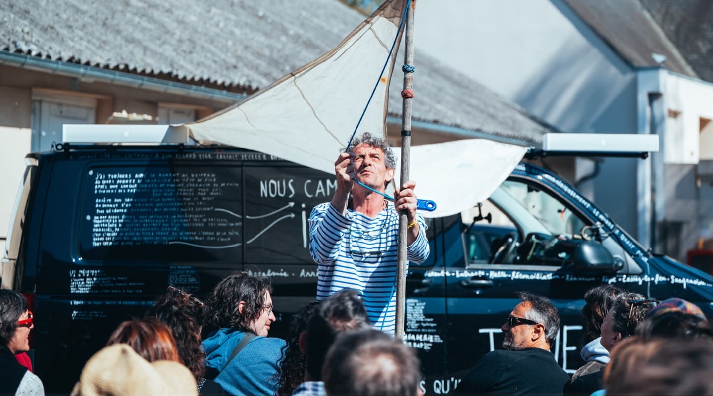 NOUS CAMPERONS ICI / SÉBASTIEN BARRIER