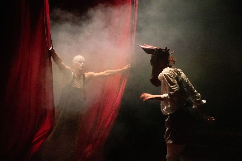 HOURVARI / MARIE MOLLIENS - COMPAGNIE RASPOSO